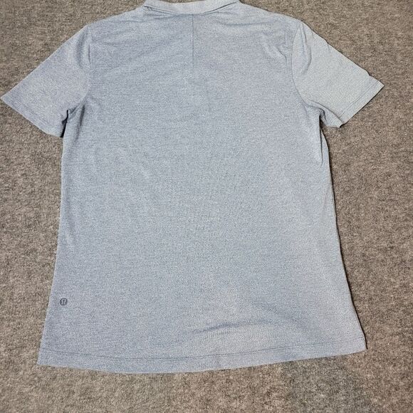 Lululemon Men's  Polo Shirt Size M Short-Sleeve 3-Button Light Blue - Picture 2 of 9